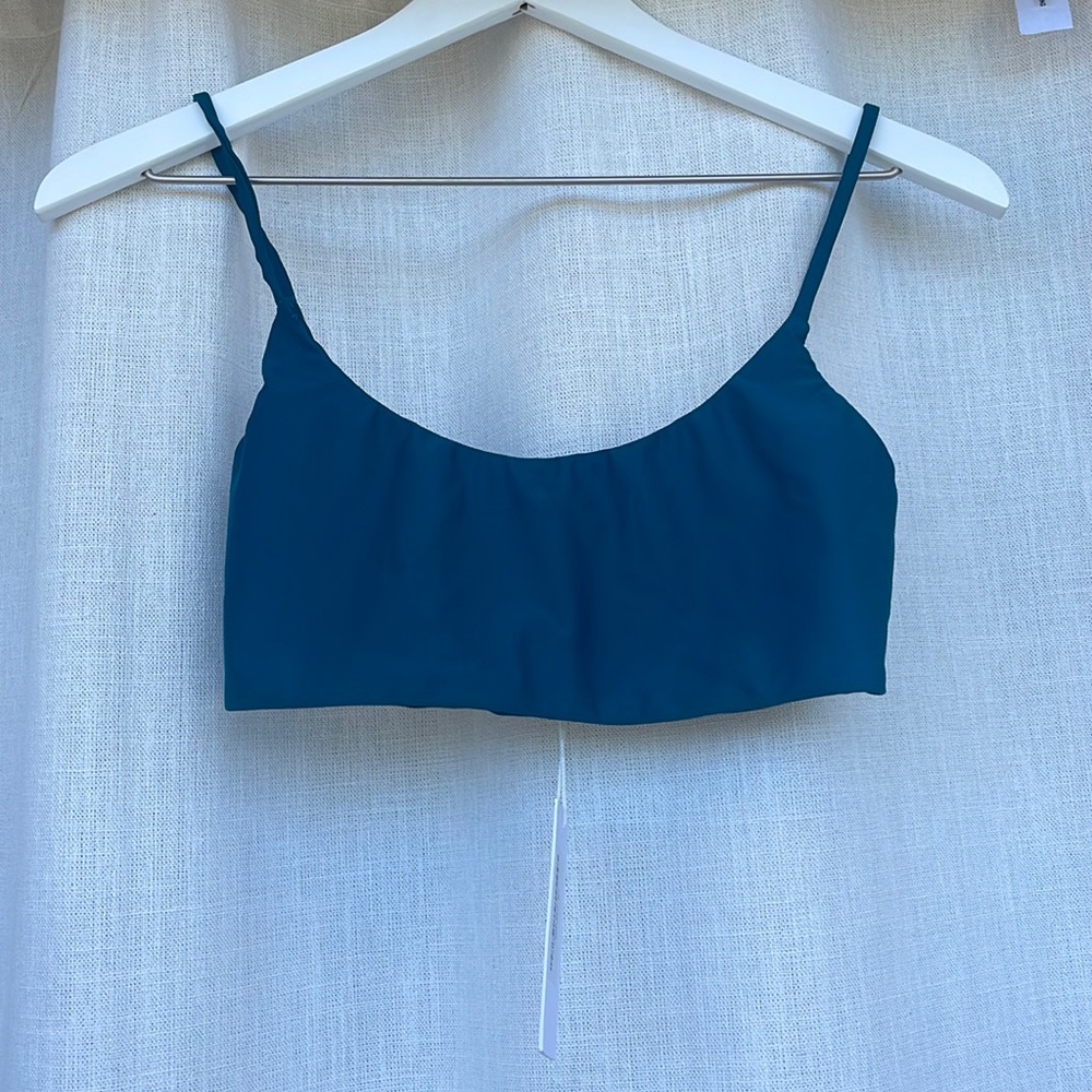Reformation Sportsbra Emerald